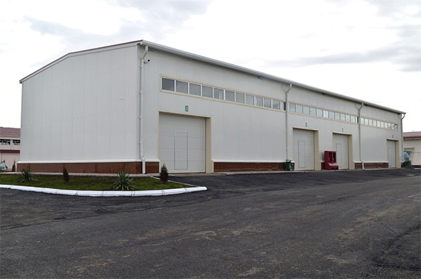 A Guide To The Different Types Of Commercial Garage Doors